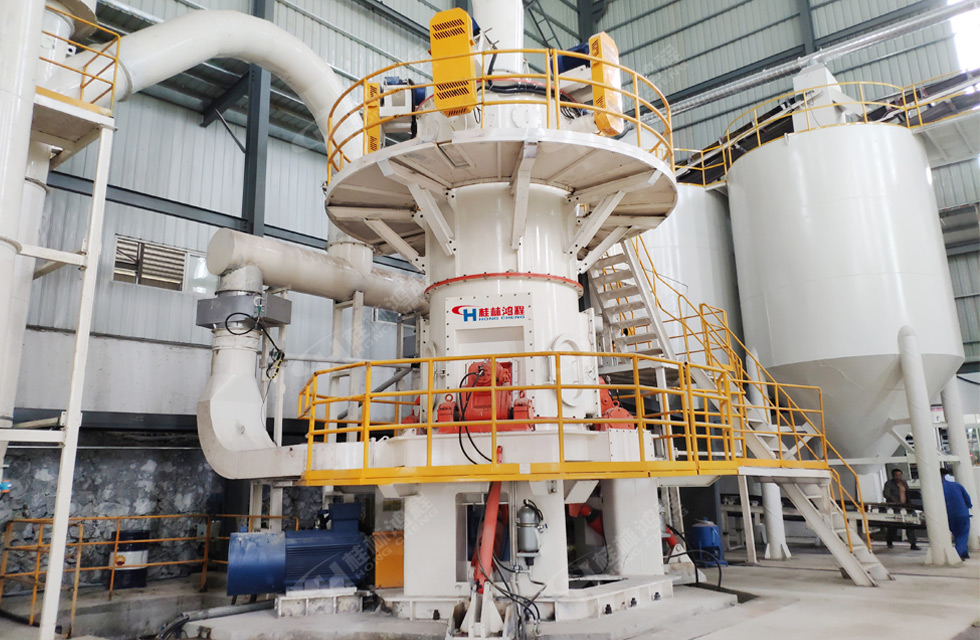 超細(xì)立式粉磨機(jī)  超細(xì)立式粉磨機(jī)