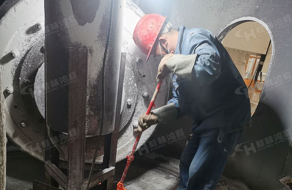 點贊!鴻程榜樣!無懼炙烤,追求卓越,實現(xiàn)服務(wù)“超預期” 點贊!鴻程榜樣!無懼炙烤,追求卓越,實現(xiàn)服務(wù)“超預期”