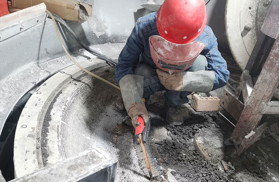 點贊!鴻程榜樣!無懼炙烤,追求卓越,實現(xiàn)服務(wù)“超預期” 點贊!鴻程榜樣!無懼炙烤,追求卓越,實現(xiàn)服務(wù)“超預期”